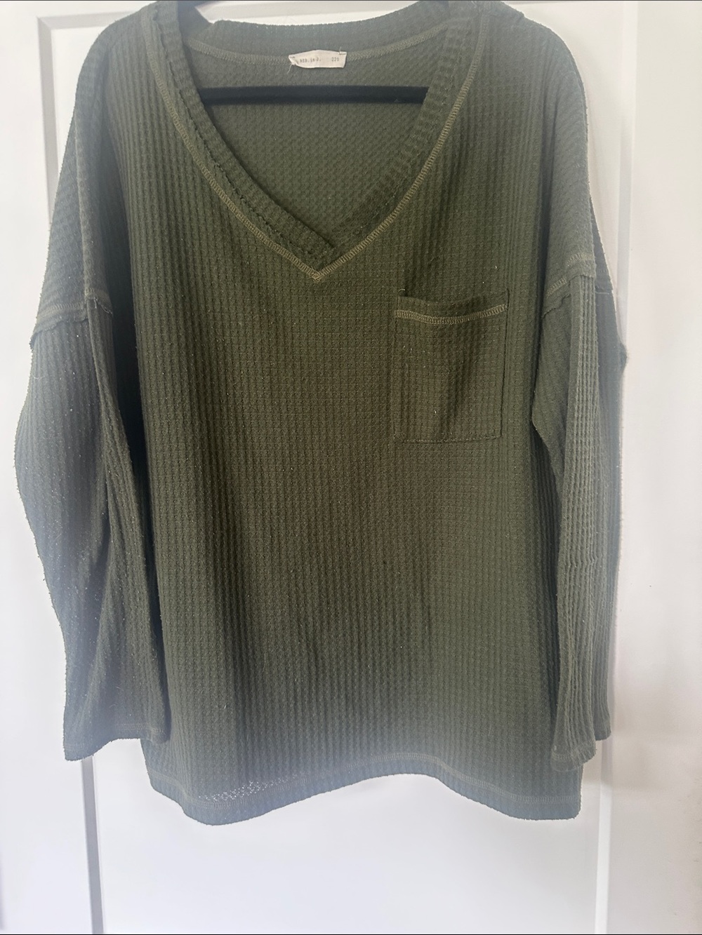 Relaxed V-Neck Long Sleeve Tee in Olive Green
